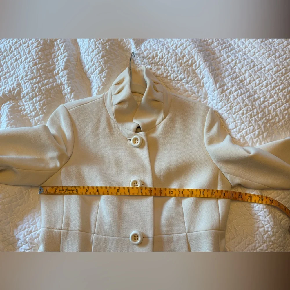 J Crew Vintage Wool Cream Coat Size 10 - Picture 3 of 6